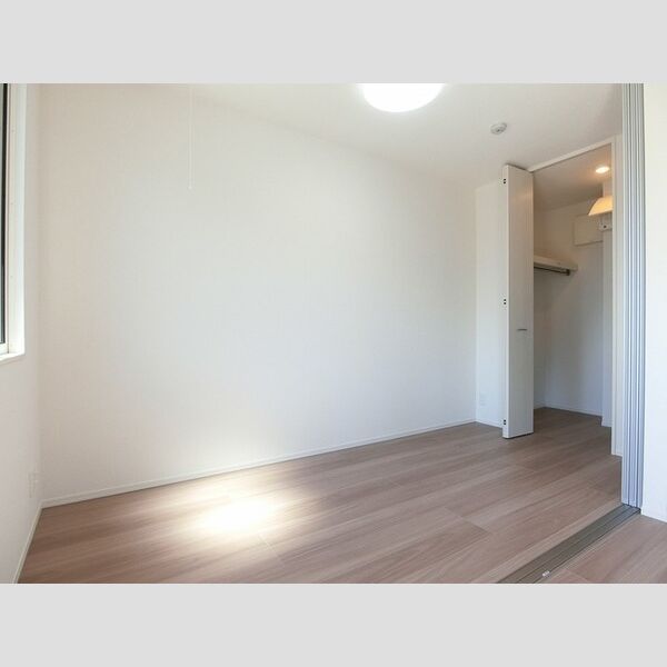 その他 (洋室4帖(室内物干し付き))