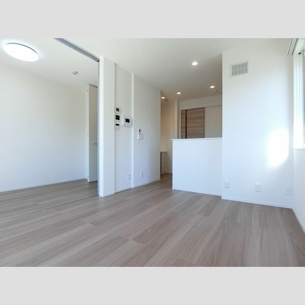 その他 (LDK10,6帖(高効率エアコン付き))