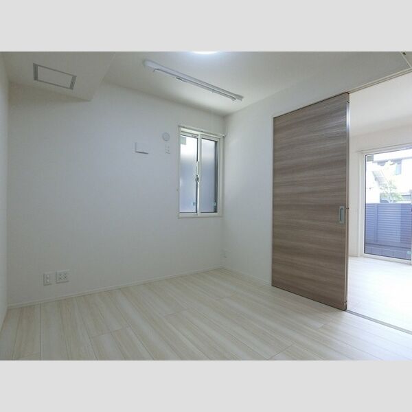 その他 (洋室4,5帖(室内物干し付き))