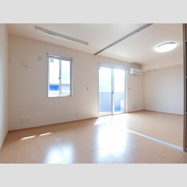 その他 (南洋室6帖(室内物干し付き))