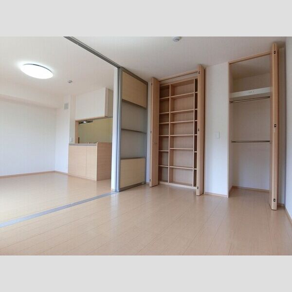 その他 (南洋室6帖(室内物干し付き))