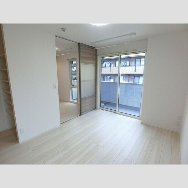 その他 (LDK11帖(高効率エアコン・室内物干し付き))