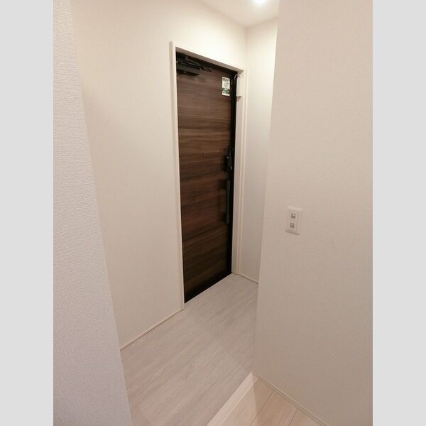 玄関 (玄関(室内側))