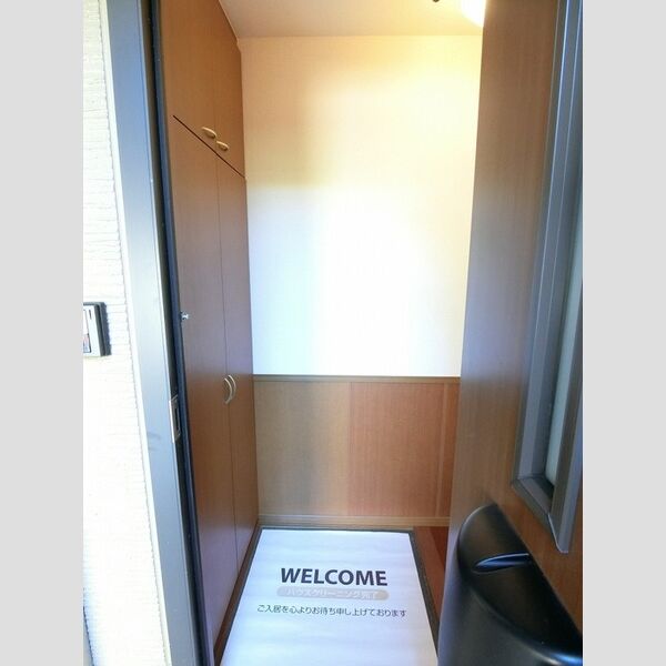 その他 (玄関スペース)