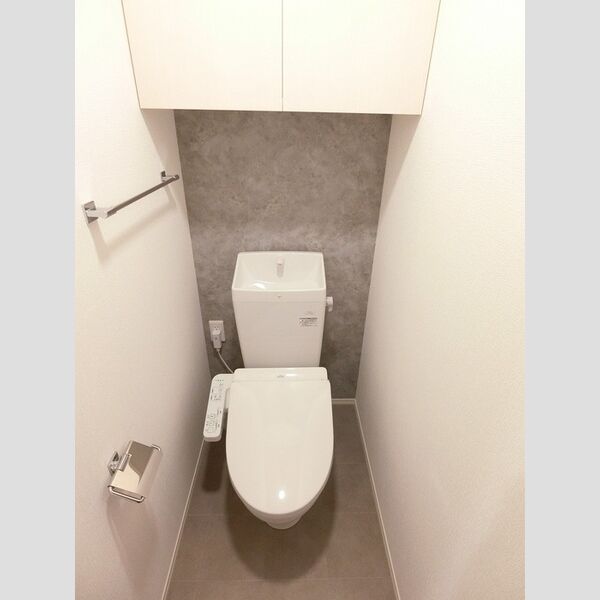 トイレ (トイレ(温水洗浄暖房便座))