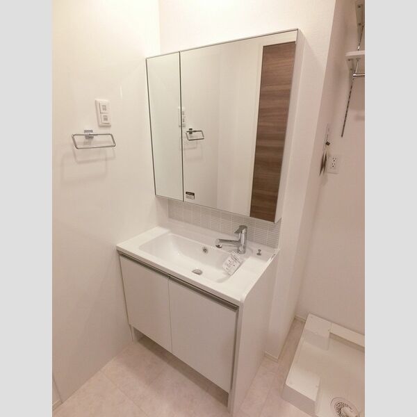 洗面所 (洗髪洗面化粧台)