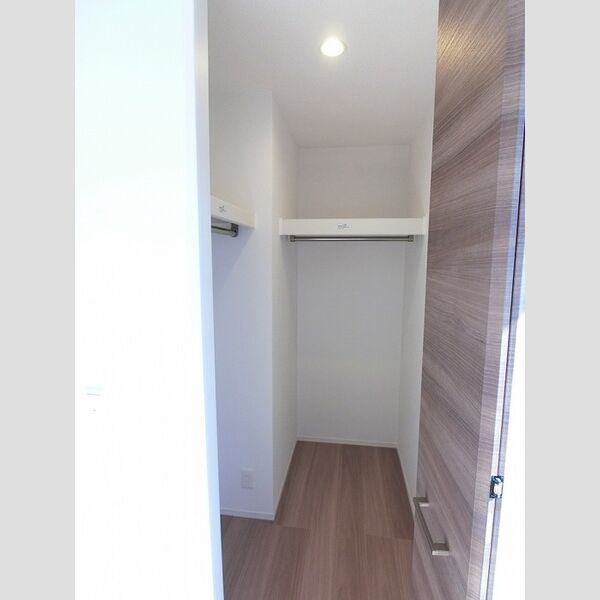 収納 (ウォークインクローゼット(洋室))