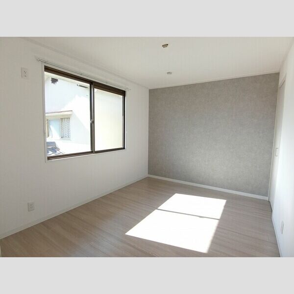 その他 (西側洋室6帖)