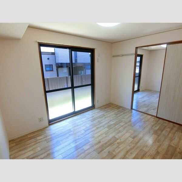 その他 (南側洋室6帖)