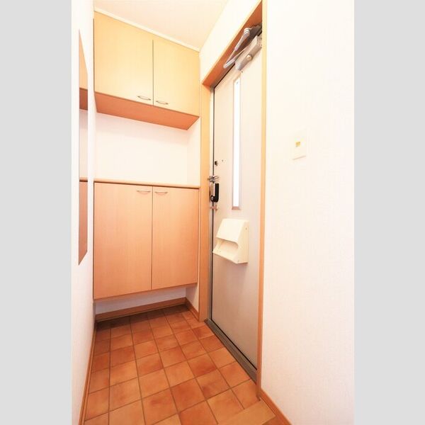 玄関 (玄関(室内側))