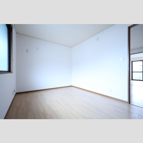 その他 (洋室6.8帖)