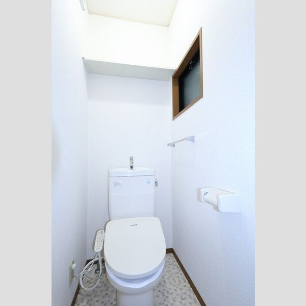 トイレ (温水洗浄暖房便座)