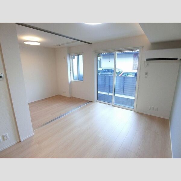 その他 (LDK11,4帖(エアコン付き))