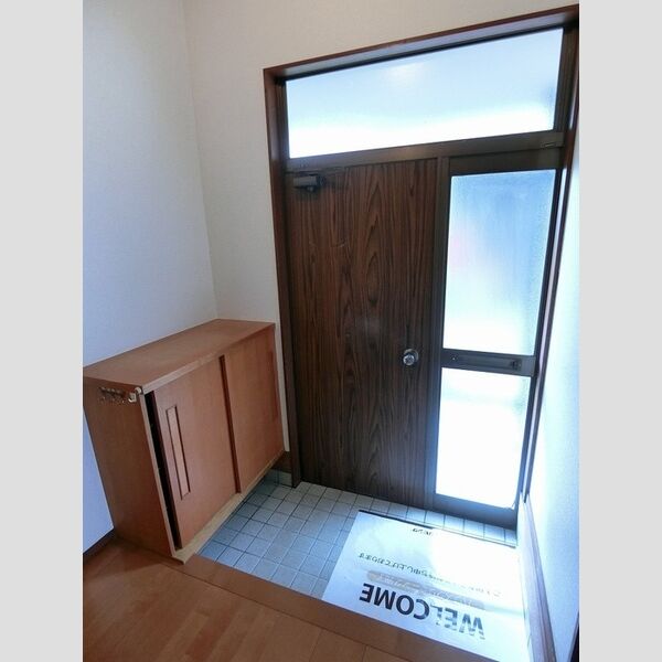 玄関 (玄関(室内側))