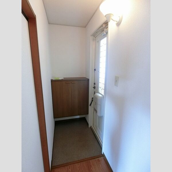 玄関 (玄関(室内側))