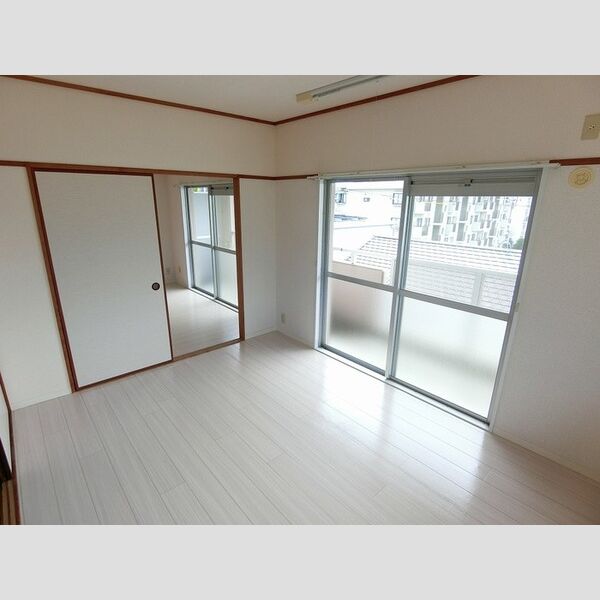 その他 (南洋室6帖(室内物干し付き))