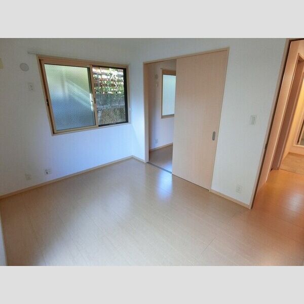 その他 (西洋室6帖)