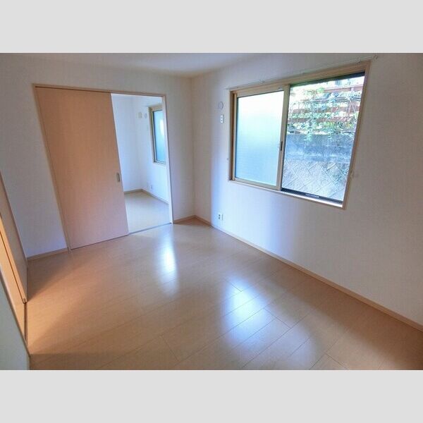 その他 (東洋室6帖)