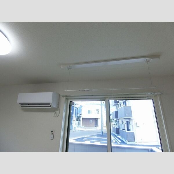 その他 (エアコン・室内物干し(LDK))