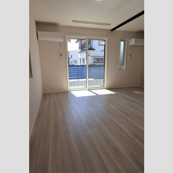 居室・リビング (LDK11.7帖(エアコン・室内物干し付き))