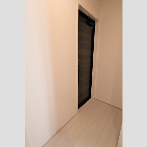 玄関 (玄関(室内側))