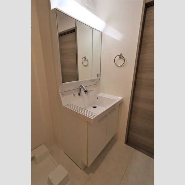 洗面所 (洗髪洗面化粧台)