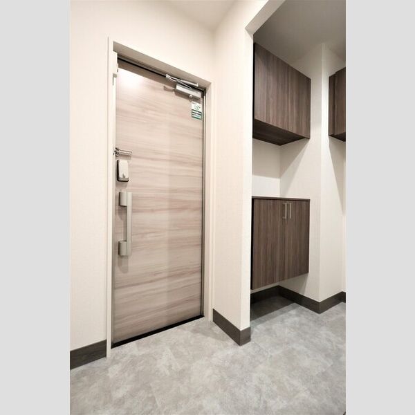 玄関 (玄関(室内側))