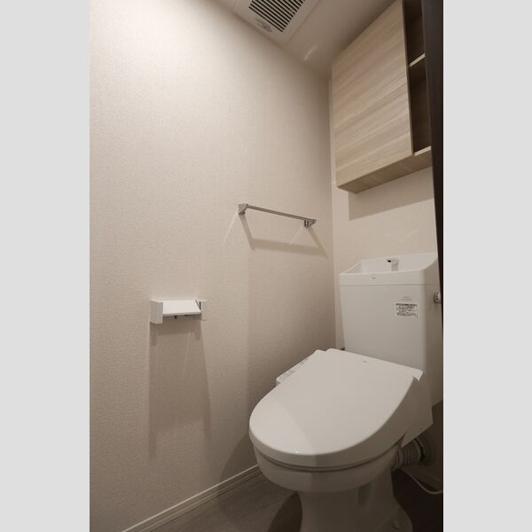 トイレ (トイレ(温水洗浄暖房便座))