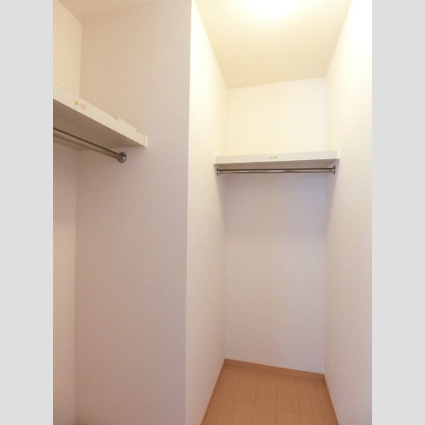 収納 (ウォークインクローゼット)