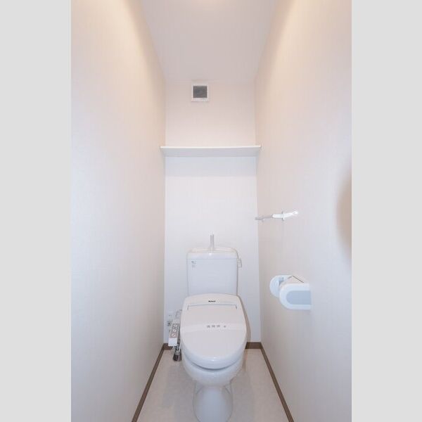 トイレ (温水洗浄暖房便座)