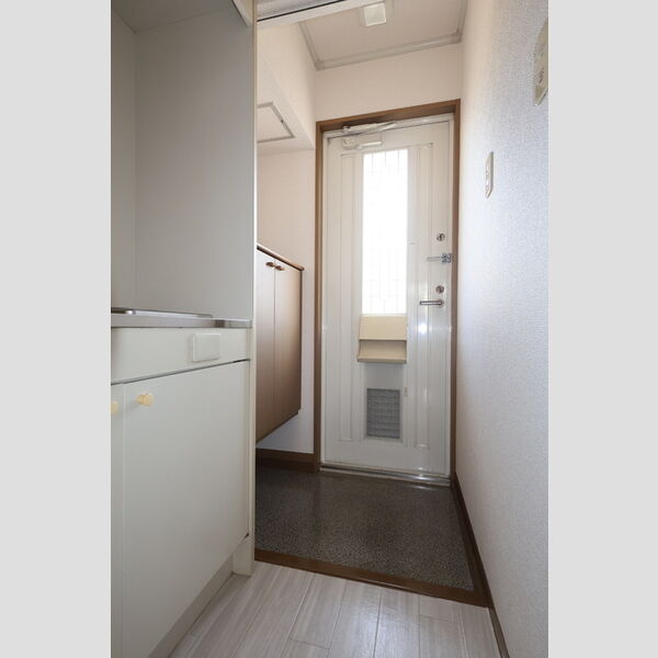 玄関 (玄関(室内側))