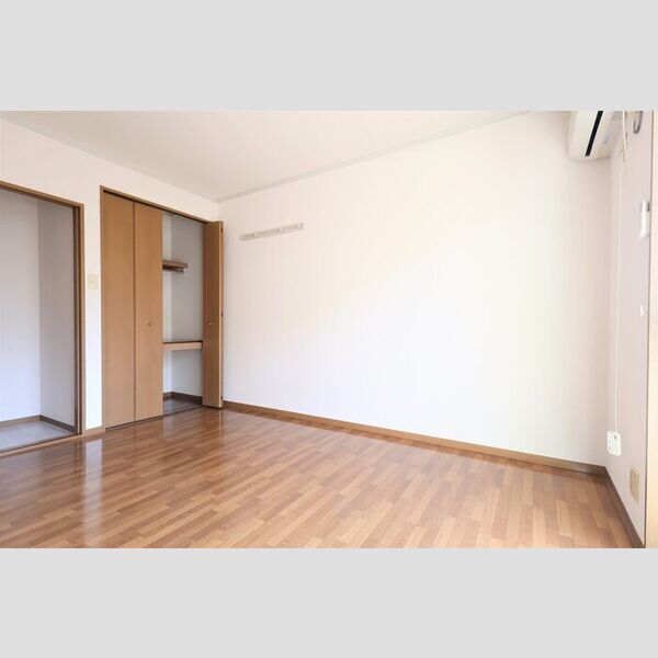 居室・リビング (洋室7.1帖(エアコン付き))