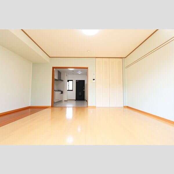 その他 (洋室10帖　～　キッチン6.6帖)