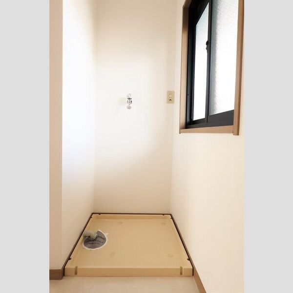 その他 (室内洗濯機置場)