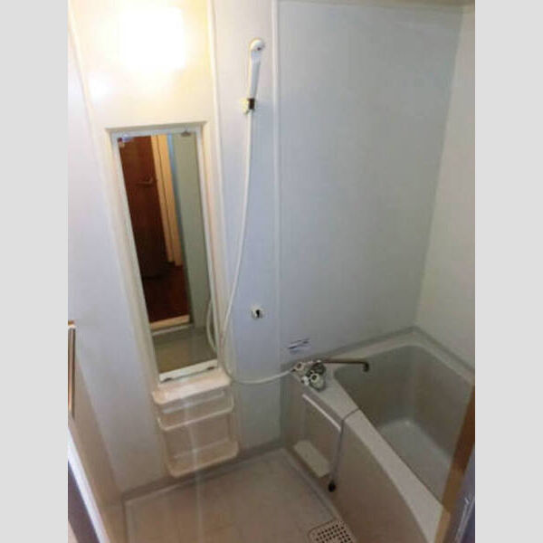 バス (C棟201 浴室)