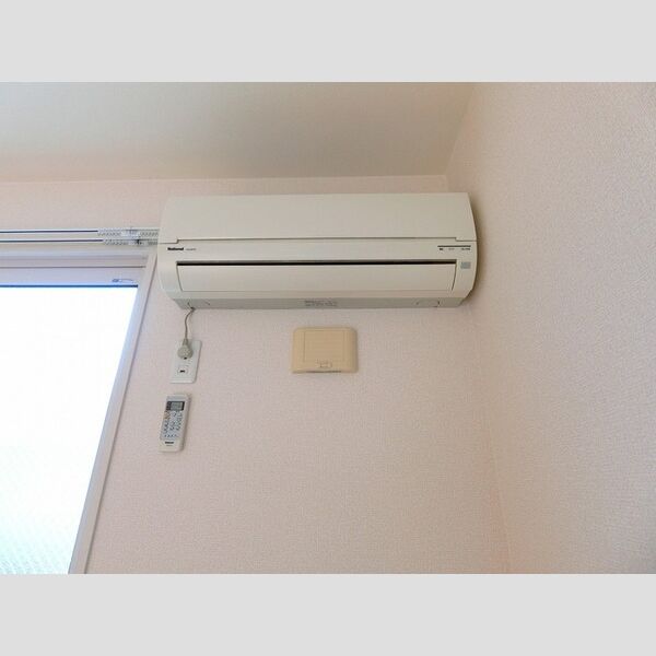 その他設備 (エアコン)