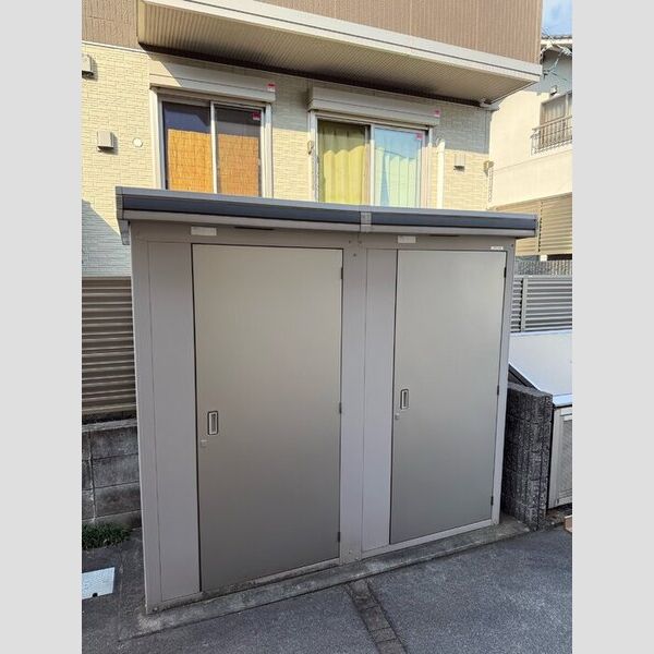 現地周辺 (物置)