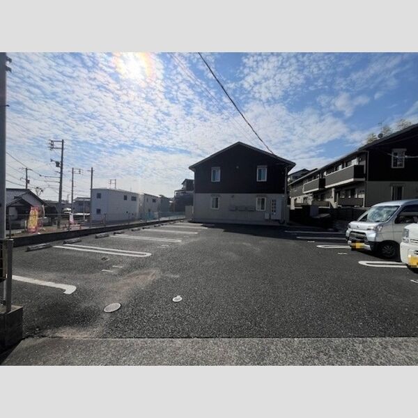 駐車場 (駐車場)