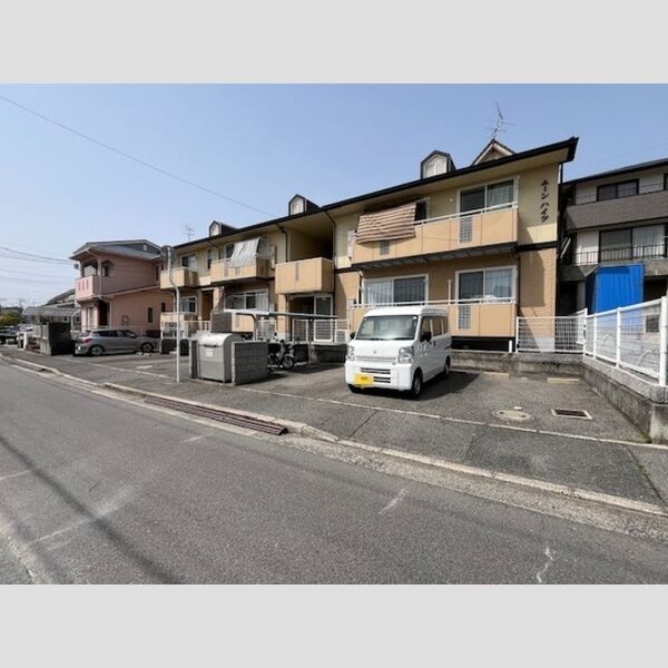 駐車場 (駐車場)