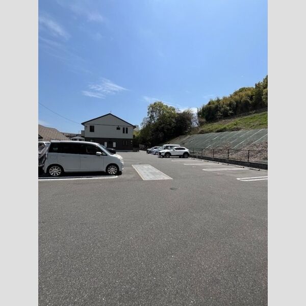 駐車場 (駐車場)