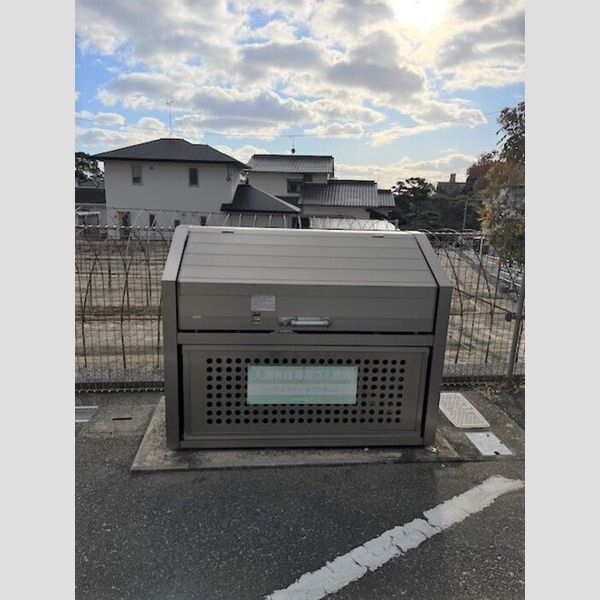 現地周辺 (ゴミステーション)