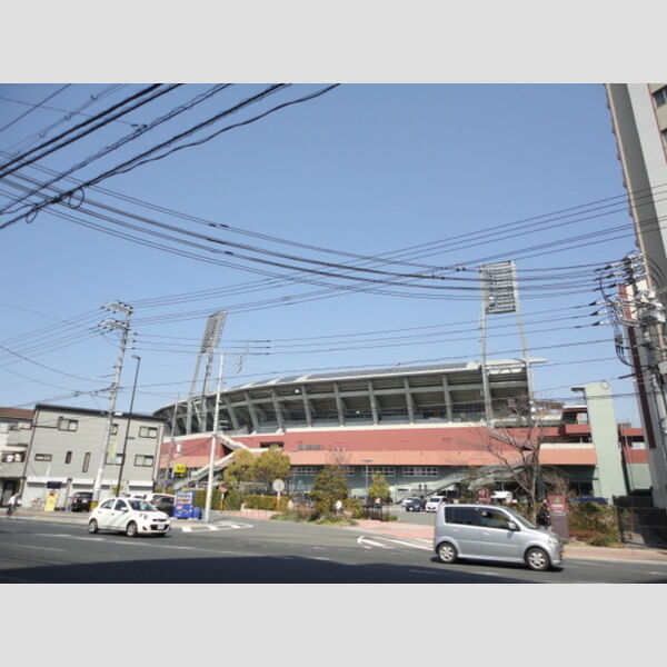 現地周辺 (マツダスタジアム:650m)