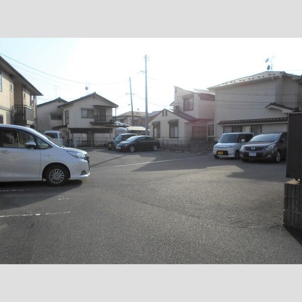 駐車場 (駐車場)