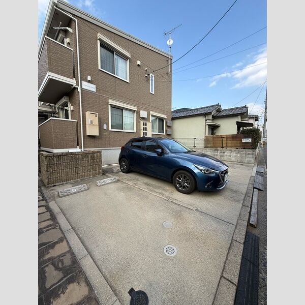 駐車場 (駐車場)