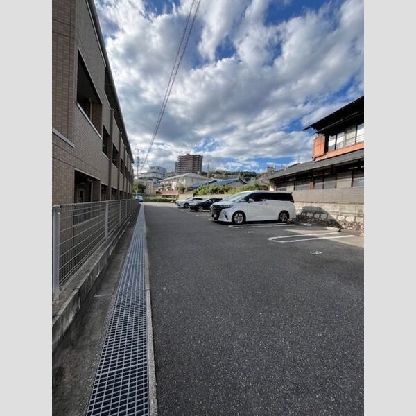 駐車場 (駐車場)