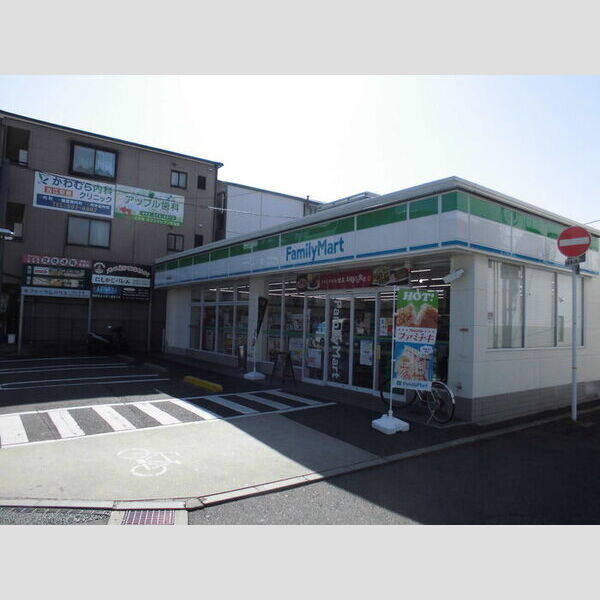 現地周辺 (ファミリーマート高須駅前店)