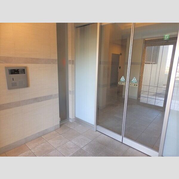 エントランス (オートロック)