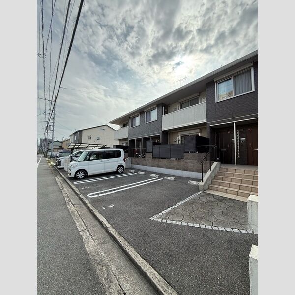駐車場 (駐車場)