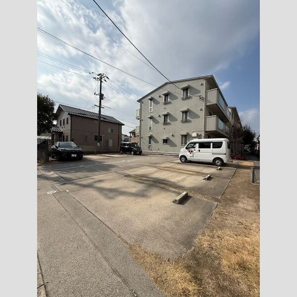 駐車場 (駐車場)