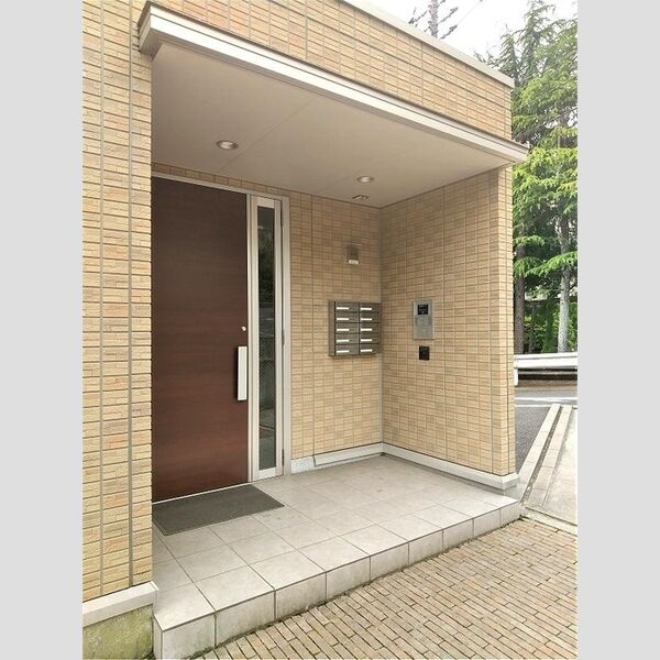 エントランス (エントランス　オートロック)